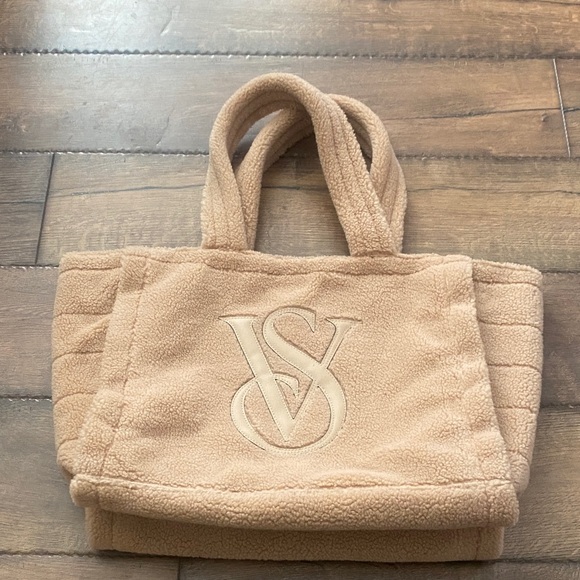 VS Fleece Bag - Picture 1 of 8